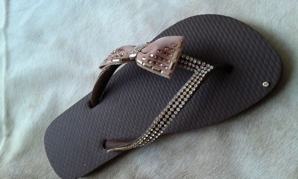 Chinelo 112